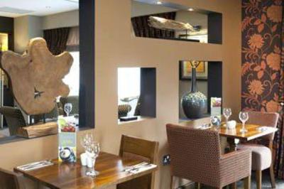 фото отеля Premier Inn Camberley