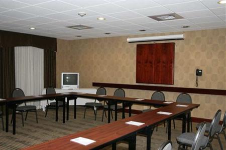 фото отеля Hampton Inn & Suites Norfolk-Airport