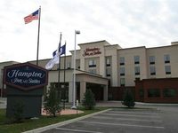 Hampton Inn & Suites Norfolk-Airport