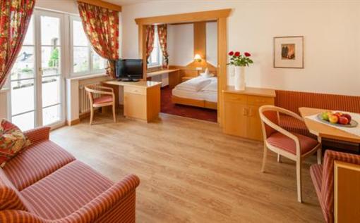 фото отеля Hotel Goldene Rose Brunico