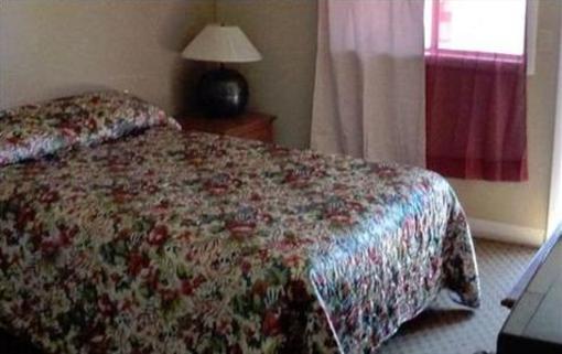 фото отеля Briarwood Inns