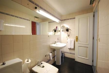 фото отеля Husa Avenida Hotel Pamplona