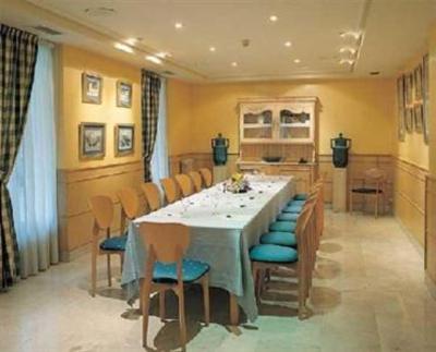 фото отеля Husa Avenida Hotel Pamplona