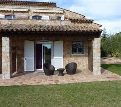 фото отеля Le Clos Des Escapades Guest House Puget-sur-Argens