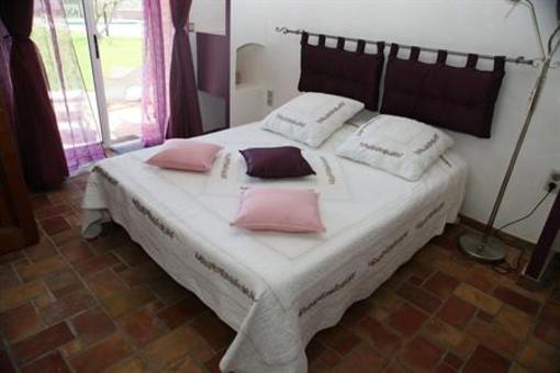 фото отеля Le Clos Des Escapades Guest House Puget-sur-Argens