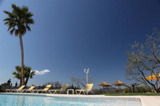 фото отеля Le Clos Des Escapades Guest House Puget-sur-Argens