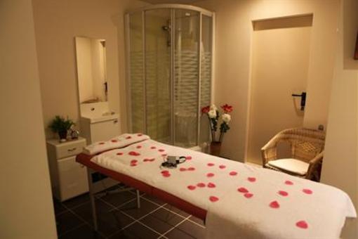 фото отеля Le Clos Des Escapades Guest House Puget-sur-Argens