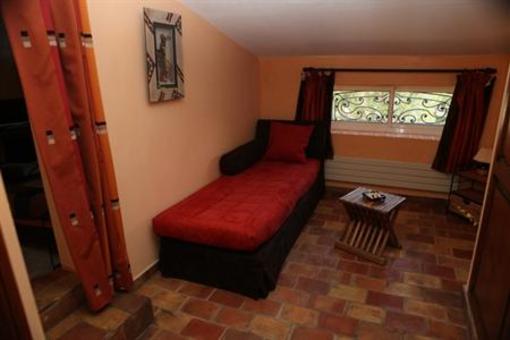фото отеля Le Clos Des Escapades Guest House Puget-sur-Argens