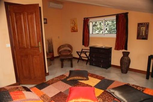 фото отеля Le Clos Des Escapades Guest House Puget-sur-Argens