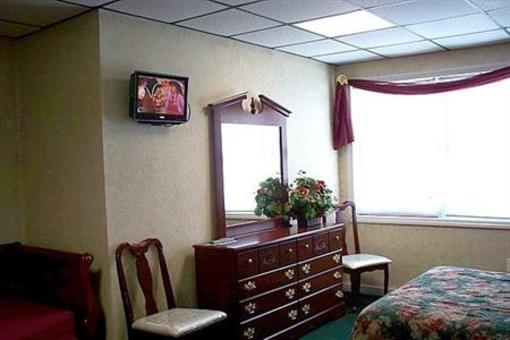 фото отеля Sea-Breeze Inn