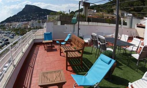 фото отеля Hostal Santa Clara