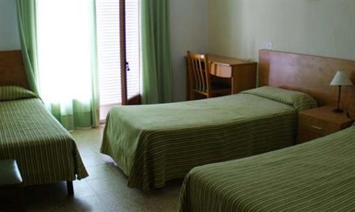 фото отеля Hostal Santa Clara