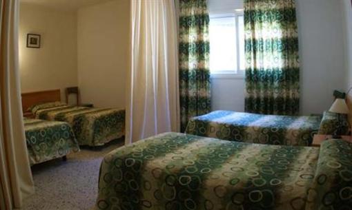 фото отеля Hostal Santa Clara