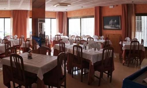 фото отеля Hostal Santa Clara
