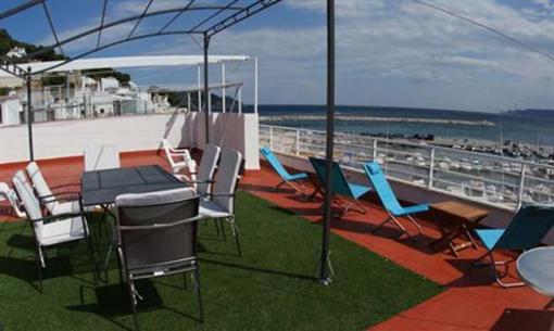фото отеля Hostal Santa Clara