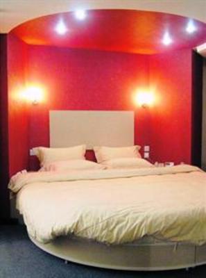 фото отеля Tonglu Renhe Hotel