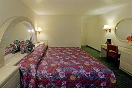 фото отеля Americas Best Value Inn Tyler