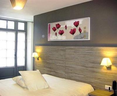 фото отеля Logis Auberge du Cheval Blanc