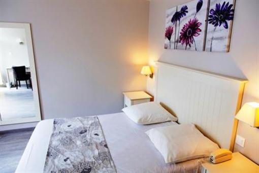 фото отеля Logis Auberge du Cheval Blanc