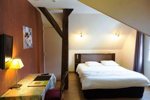 фото отеля Logis Auberge du Cheval Blanc