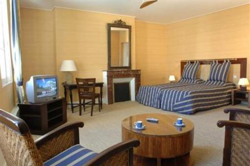 фото отеля Hotel De France Libourne