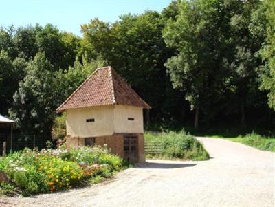 фото отеля Camping Le Val de Trie