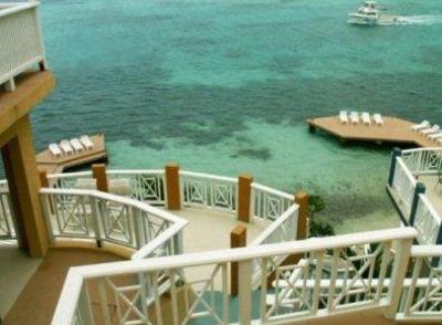 фото отеля Moxons Beach Club