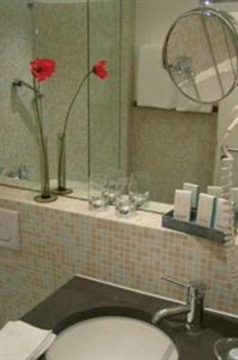 фото отеля Hotel Zur Brucke Senheim