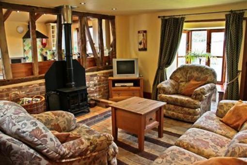 фото отеля Box Bush Cottage Bury St. Edmunds