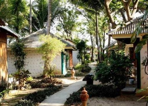 фото отеля Coconut Calm Beach Bungalows