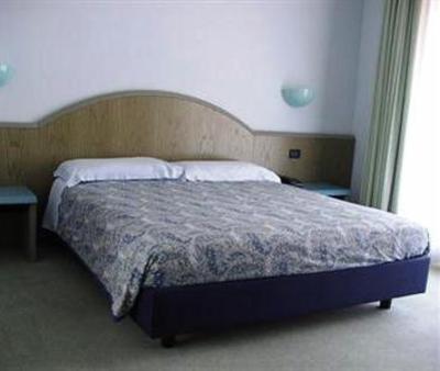фото отеля Hotel I Larici Forni Di Sopra
