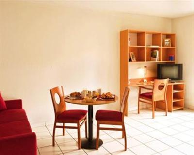 фото отеля Sejours & Affaires Annecy Le Pont Neuf Hotel Cran-Gevrier