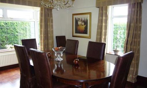 фото отеля Pinetrees Bed & Breakfast Ballymoney