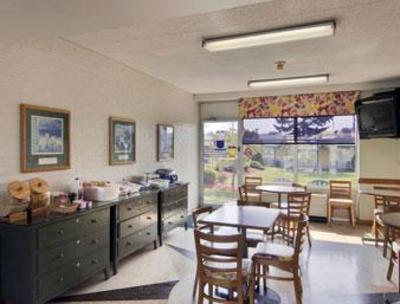 фото отеля Howard Johnson Inn New Stanton