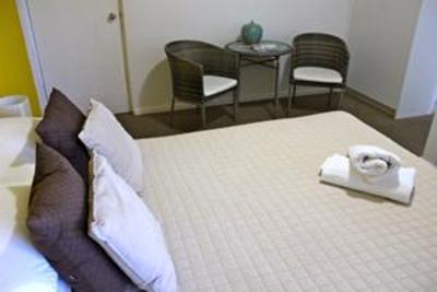 фото отеля Oceanside Hawks Nest Motel