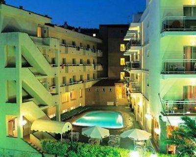 фото отеля Tossa Beach Hotel