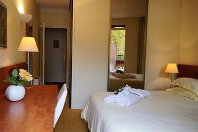 фото отеля Hotel Best Western La Gentilhommiere Satillieu