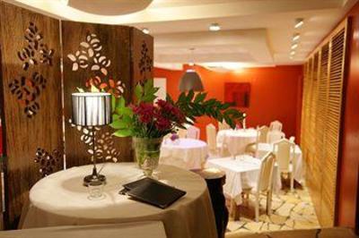 фото отеля Hotel Best Western La Gentilhommiere Satillieu