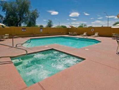 фото отеля Days Inn and Suites Surprise