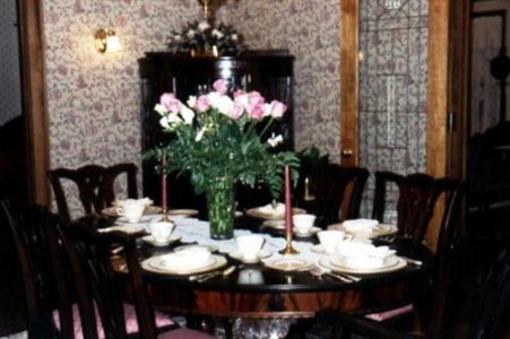 фото отеля Dearborn Bed & Breakfast