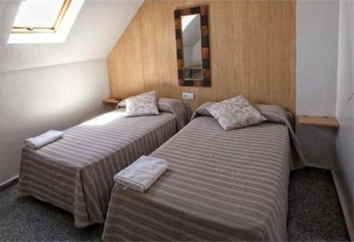 фото отеля Mitre Paterna Low Cost Rooms