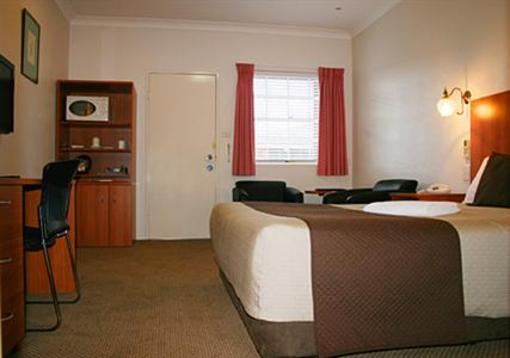 фото отеля Cadman Motor Inn