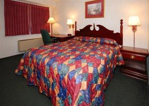 фото отеля Econo Lodge South Petoskey