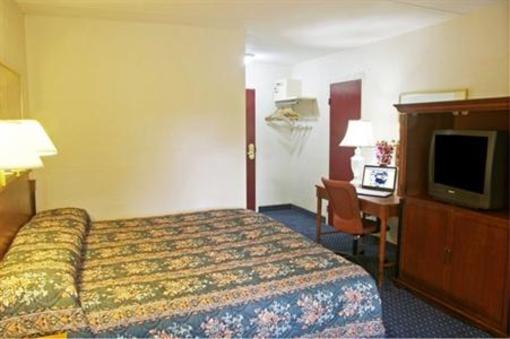 фото отеля Americas Best Value Inn Geneva (New York)