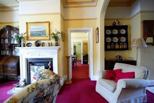 фото отеля Riverbank Guest House
