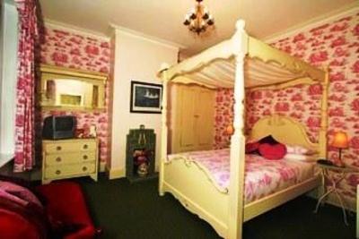 фото отеля Riverbank Guest House