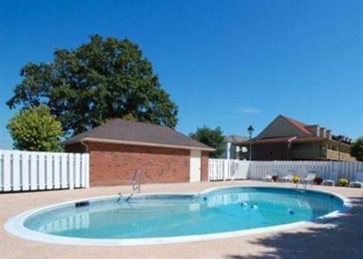 фото отеля Quality Inn Findlay