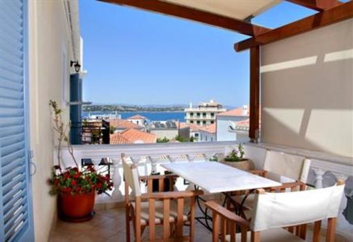 фото отеля Niriides Apartments Spetses