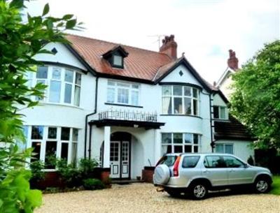 фото отеля Bryn Holcombe Hotel Colwyn Bay