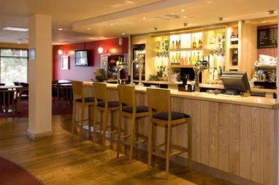 фото отеля Premier Inn Westcliff Bournemouth